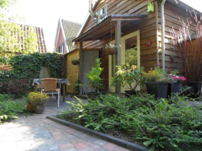 Гостиница Appartement Regina  Garnwerd